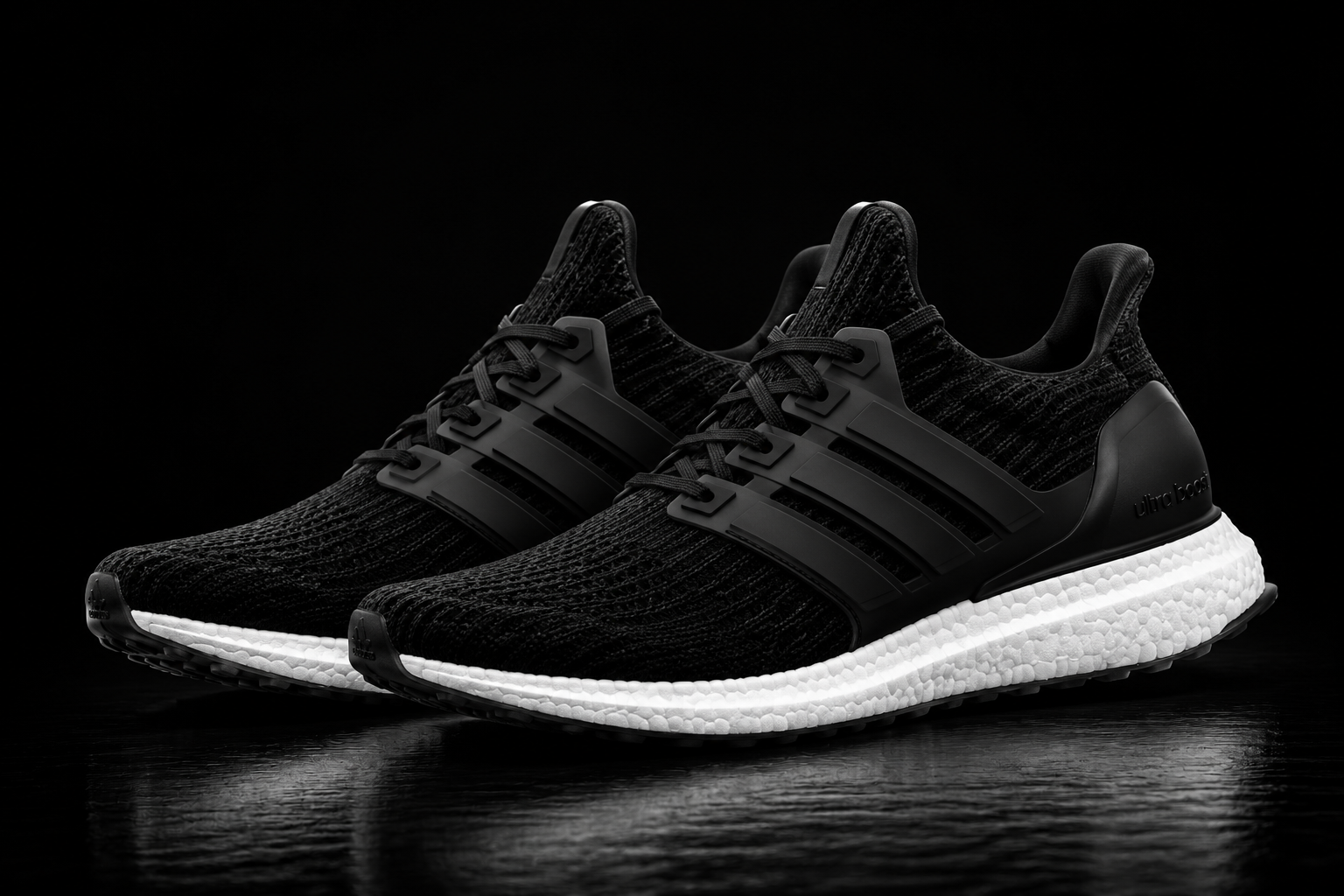 A-Boost Black/WhiteShoes